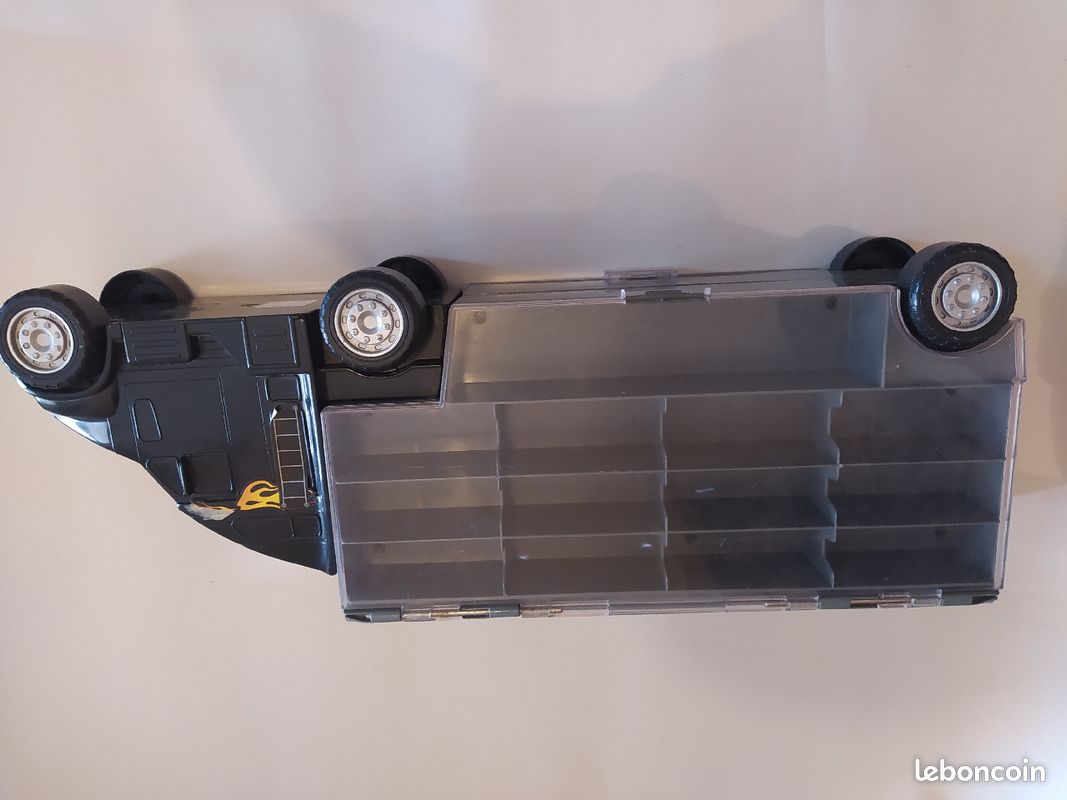 Camion avec rangements petites voitures (image 4)