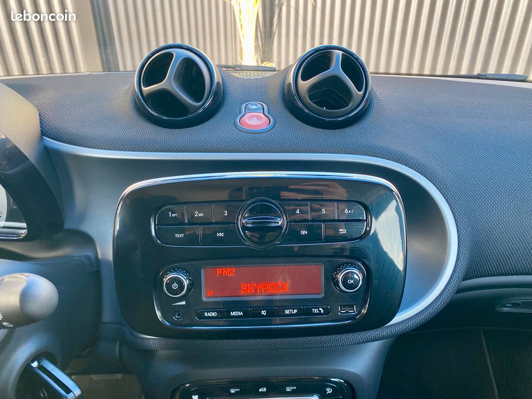 SMART FORFOUR 5 PORTES PASSION Boîte automatique (image 13)