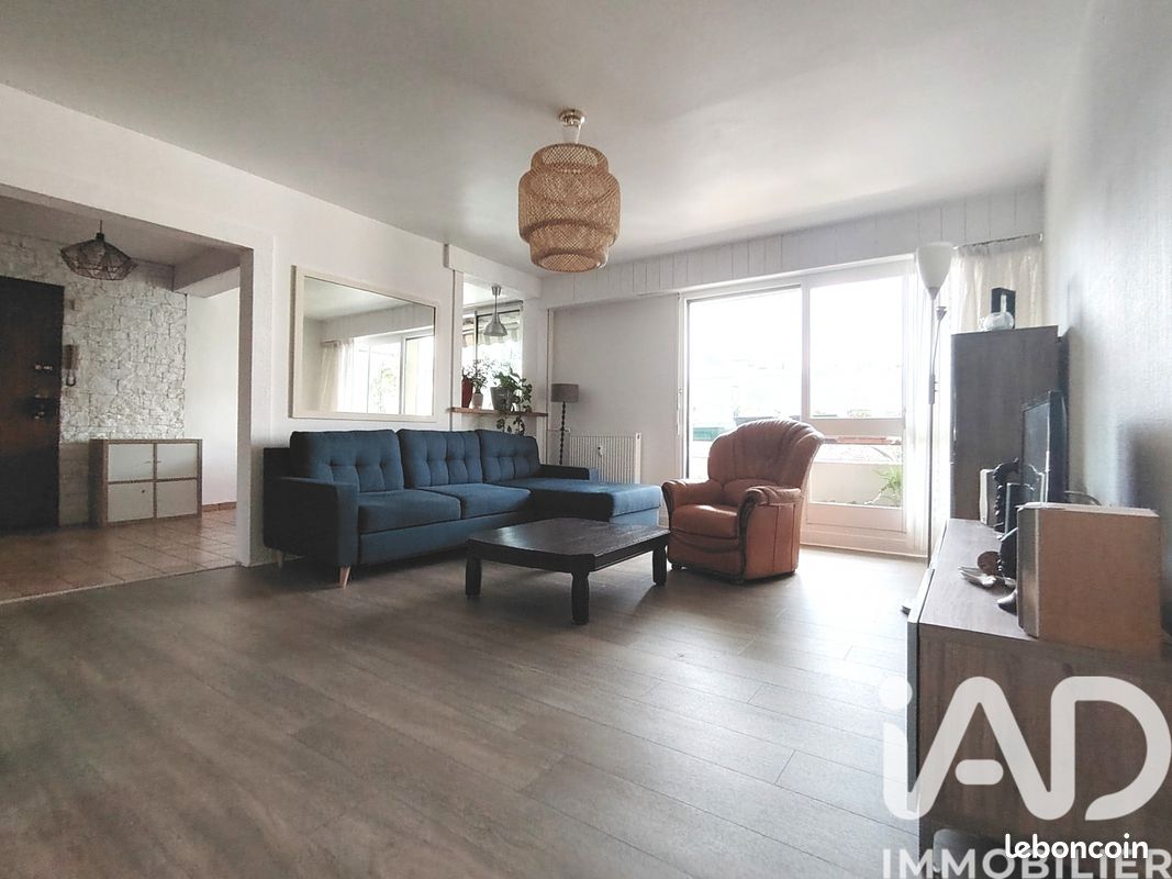 Appartement 4 pièces 83 m² · à Les Ulis · 83 m² · 230 000 €