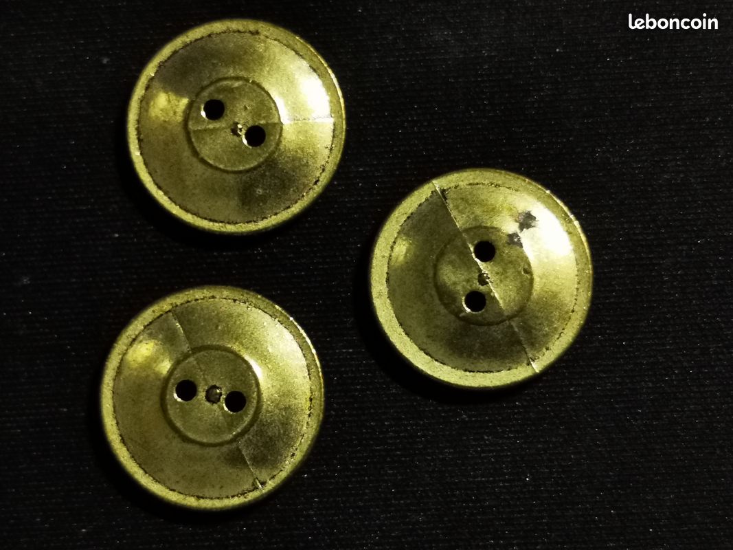 Lot De 15 Boutons Vintage Vert Camaïeu - Diamètre 2,1 Cm, 2 Trous, Référence 1161