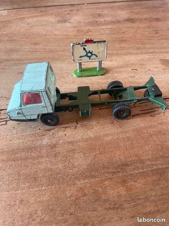 DINKY TOYS = BERLIET STRADAIR BENNE BASCULANTE réf N° 569 NEUF EN BOITE