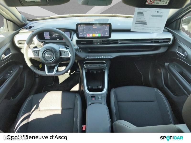 Jeep Avenger 1.2 Turbo T3 110ch MHEV Altitude BVR6 eHybrid (image 8)