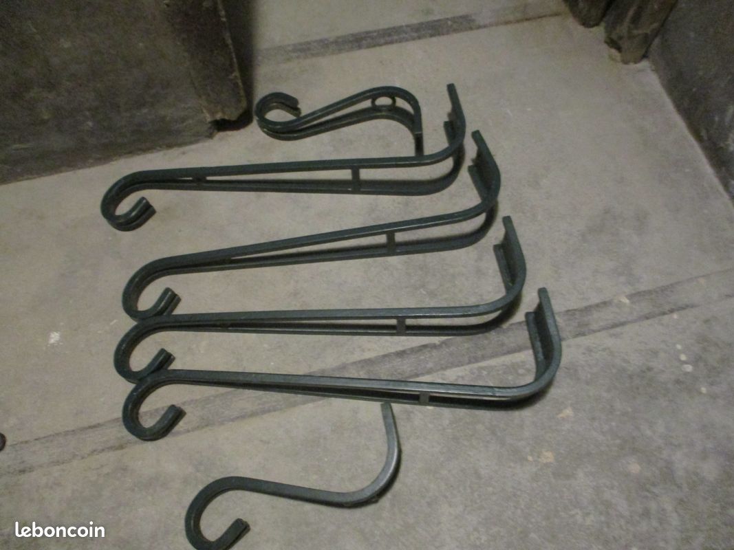 Pieds en fer forgé (image 1)
