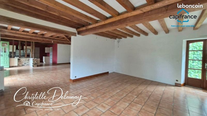 Maison 6 pièces 181 m² · à Saint-Jean-sur-Mayenne · 181 m² · 388 000 €