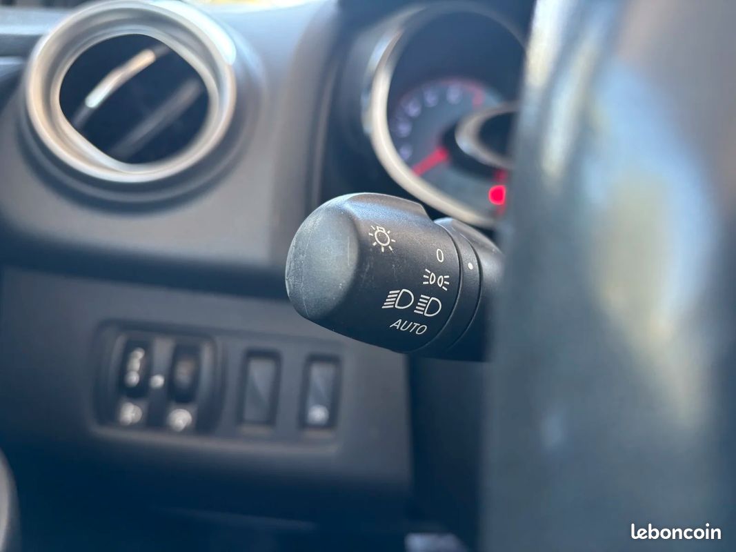 Renault CLIO IV TCe 120ch EDC GT / RS Drive / GPS / Origine France (image 28)