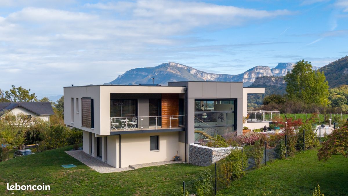 Maison 5 pièces 160 m² · à Chambéry · 160 m² · 899 000 €
