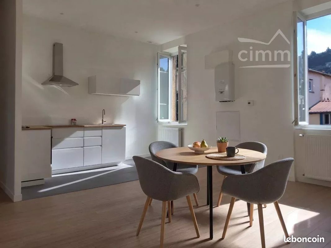 Appartement 3 pièces 74 m² · à Vienne · 74 m² · 1 050 €/mois