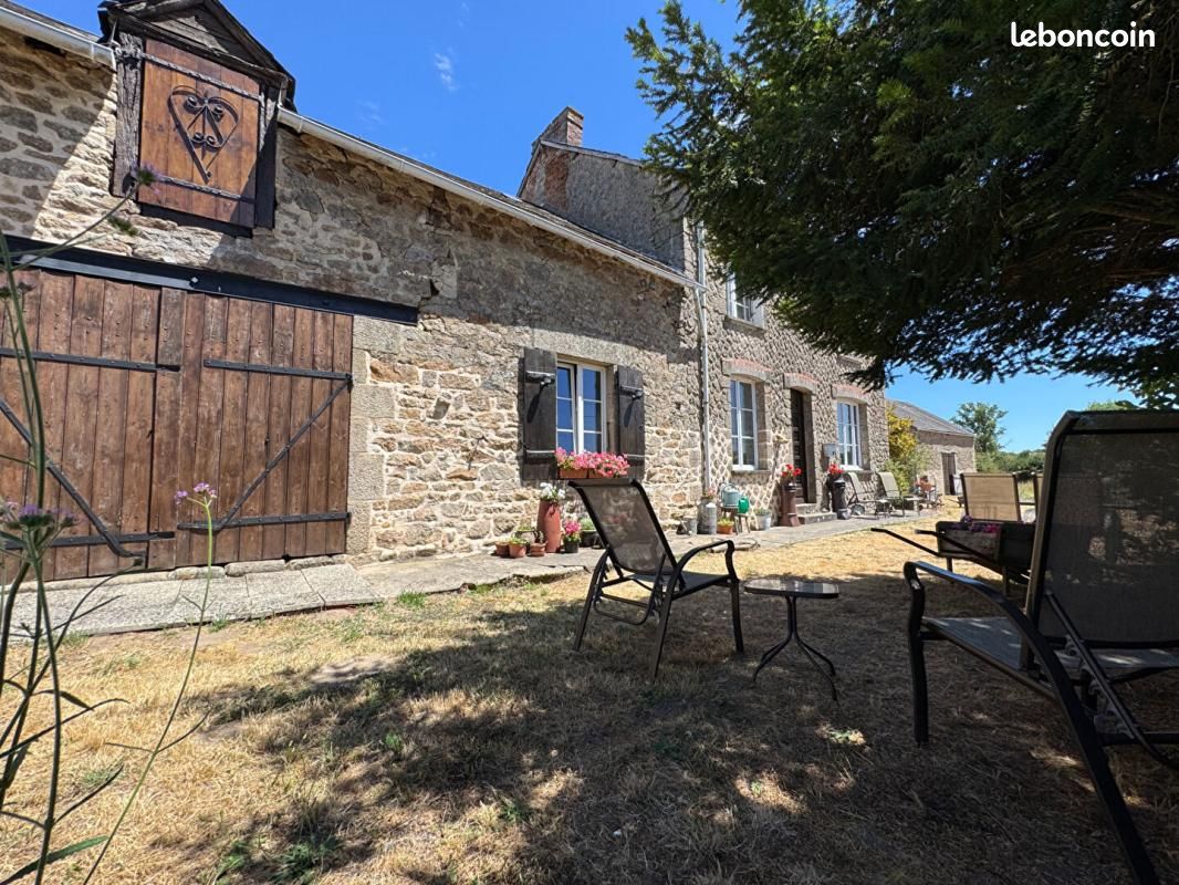Maison 6 pièces 122 m² · à Bazelat · 122 m² · 130 800 €