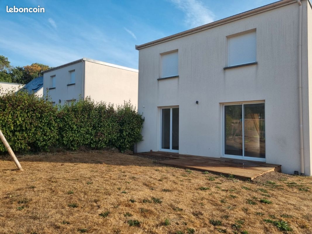 Maison 4 pièces 95 m² · à Douarnenez · 95 m² · 1 100 €/mois