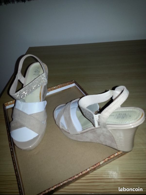 Chaussures (image 1)