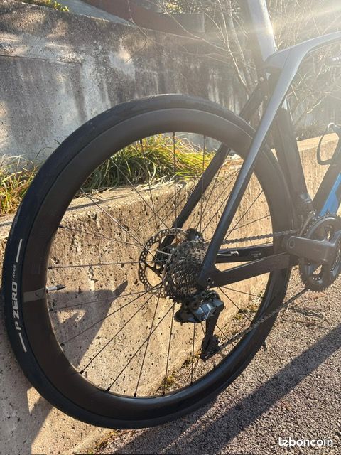Trek Madone SL 7 - Ultegra Di2 - Roues Carbone 55mm - Taille 56 (image 5)