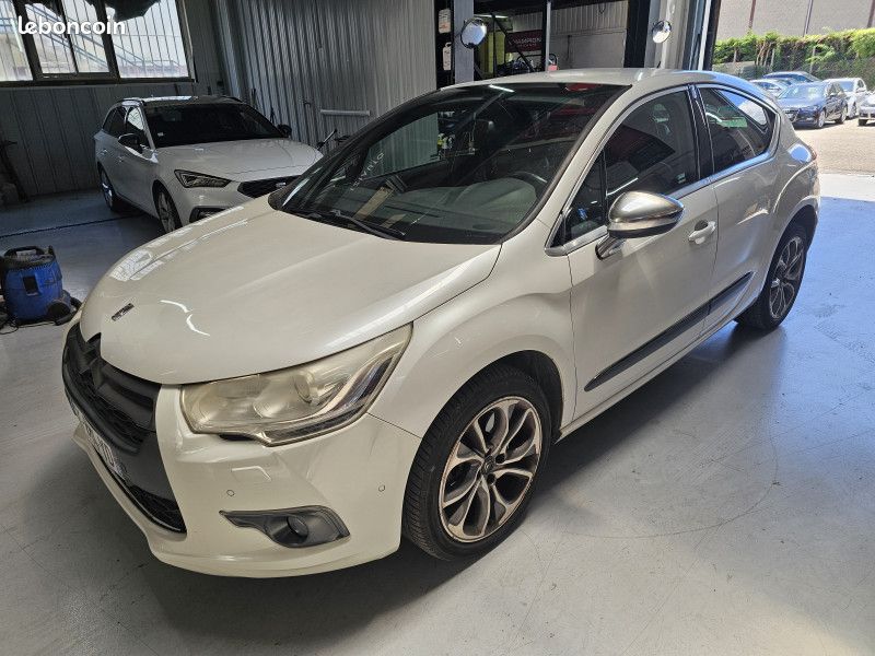 Citroen DS4 1.6 THP 200CH SPORT CHIC VENTE A PRO (image 1)