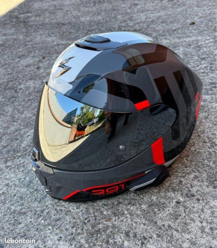 Casque scorpion + intercom et écran irridium (image 1)