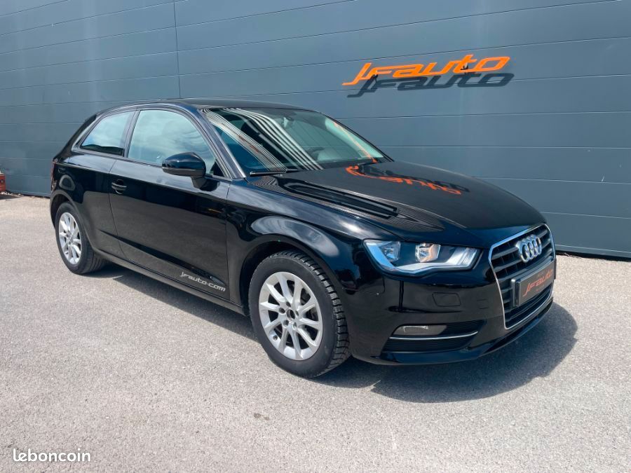 Audi A3 1.6 tdI 105 cv AMBIENTE 105cv 3P BVM (image 1)