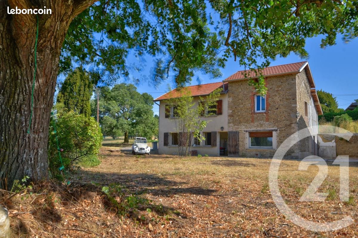 Maison 6 pièces 162 m² · à Génissieux · 162 m² · 235 000 €