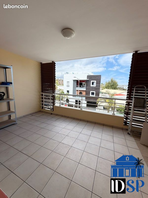 Appartement 3 pièces 68 m² · à Le Port · 68 m² · 1 250 €/mois