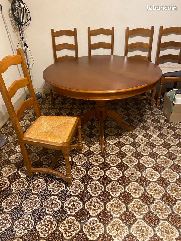 Table et chaises (image 2)