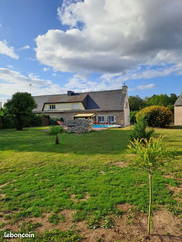 Maison 6 pièces 130 m² · à Malguénac · 130 m² · 140 000 €