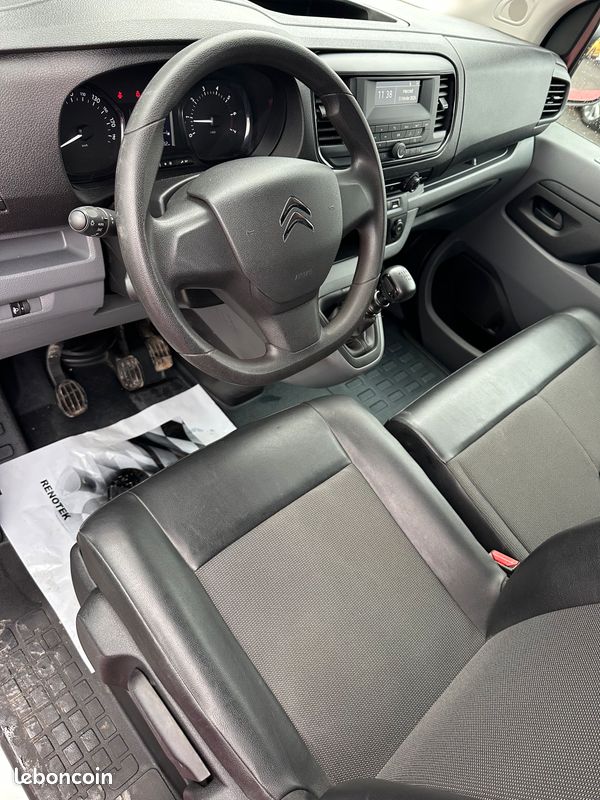 Citroen Jumpy 2.0 L Blue-HDi 120 CH "Club" 1ère Main (image 2)