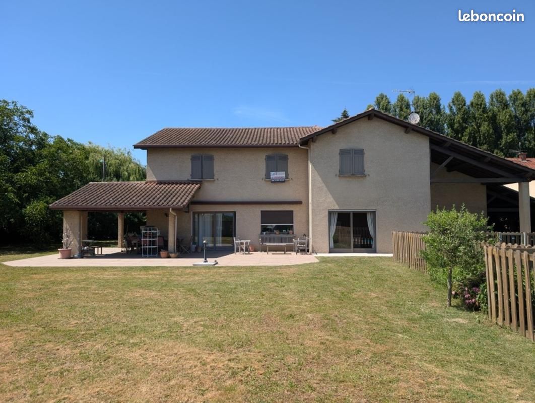 Maison 8 pièces 200 m² · à Chavanoz · 200 m² · 430 000 €