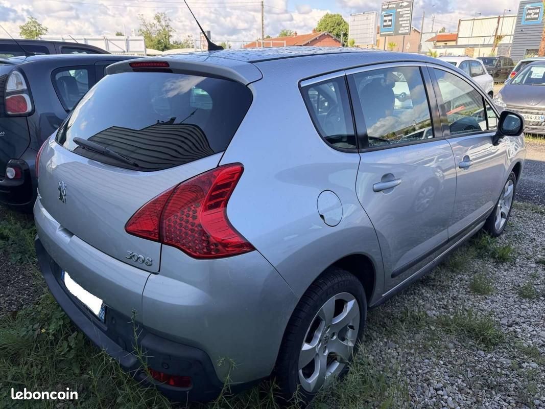 Peugeot 3008 1.6 HDi112 FAP Active (image 3)