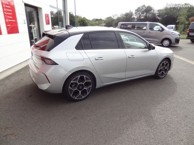 Opel ASTRA 1.5 D 130CH GS BVA8 ULTIMATE (image 3)