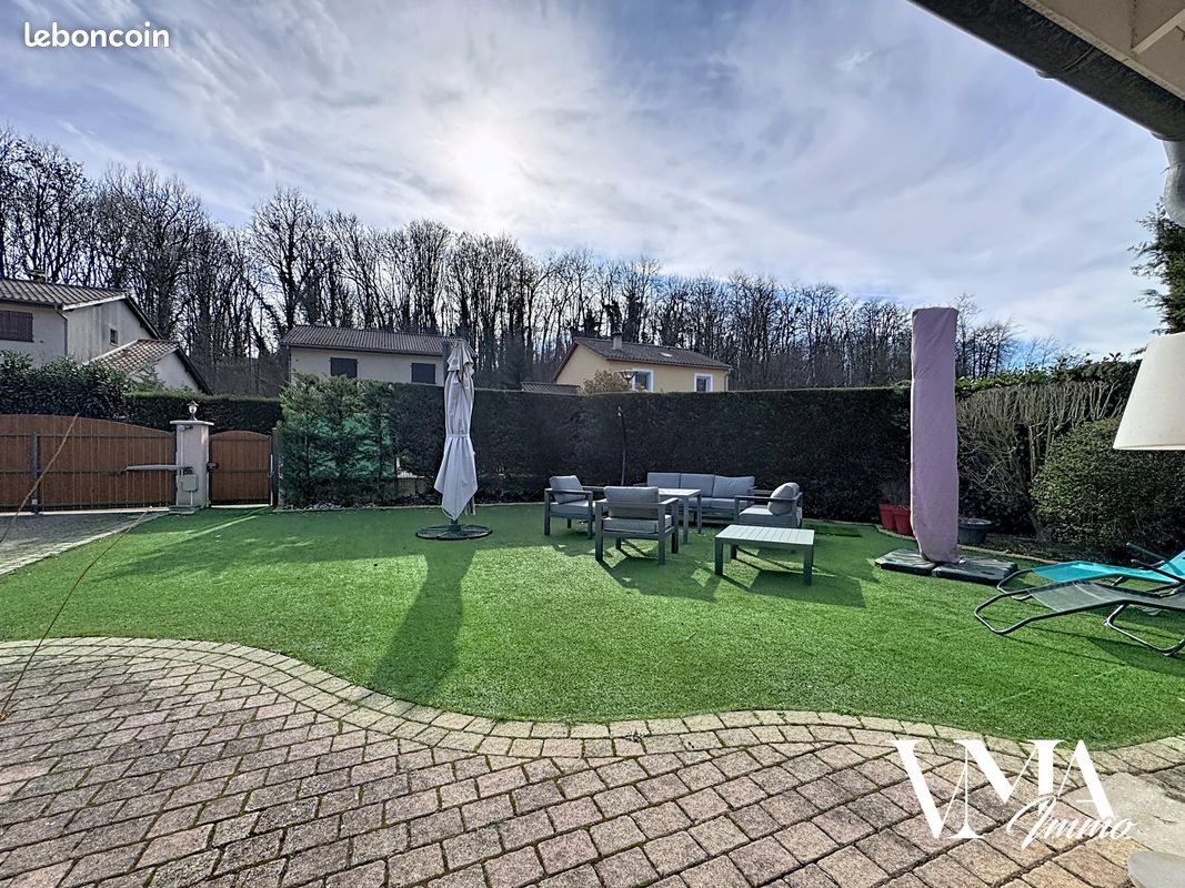 Maison 5 pièces 131 m² · à Lissieu · 131 m² · 529 000 €