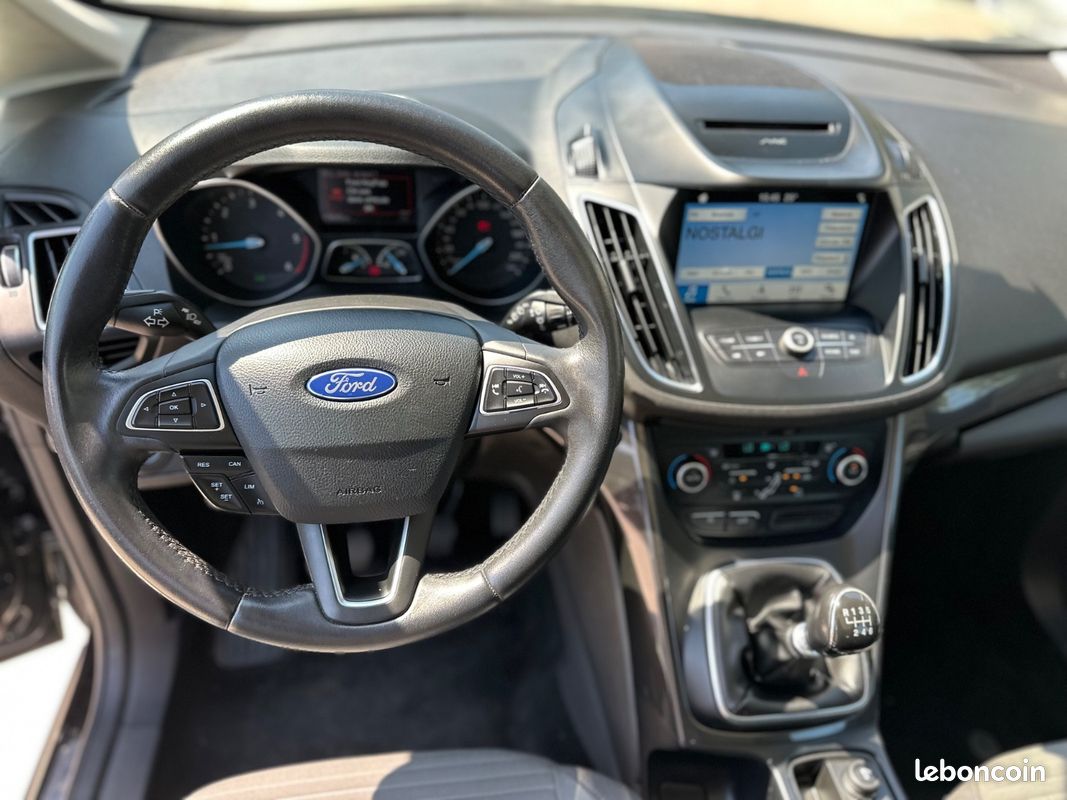FORD C-Max Titanium 1.5 TDCi 120 cv {RADAR ARR - TOIT PANORAMIQUE} (image 13)