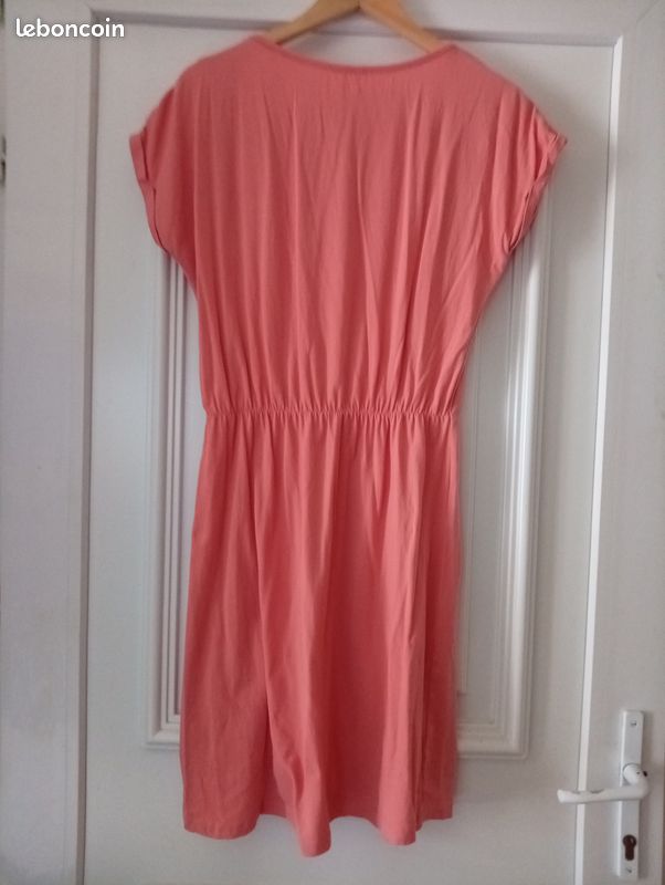 Robe d ete femme taille 42/44 (image 3)