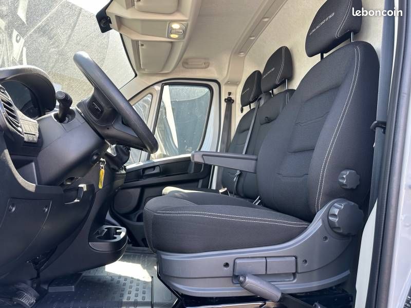 Fiat Ducato (30) FOURGON TOLE 3.3 L H2 H3-POWER 140 CH BUSINESS (image 17)