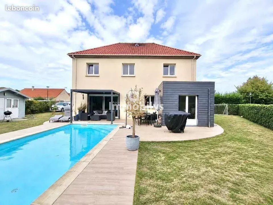 Maison 5 pièces 149 m² · à Escaudain · 149 m² · 329 900 €