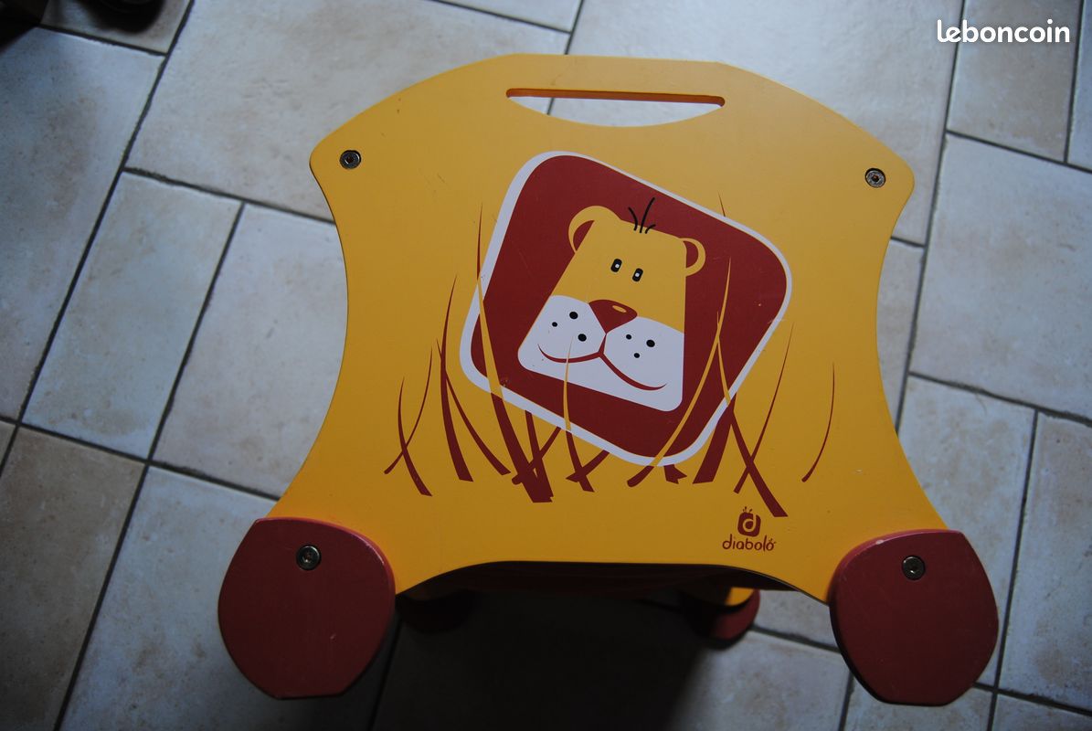 Bac de rangement lion (image 1)