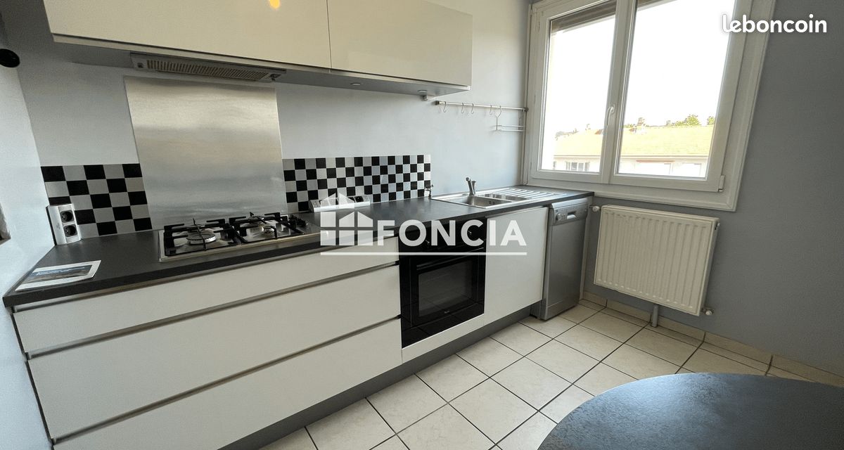 Appartement 4 pièces 84 m² · à Sainte-Colombe · 84 m² · 940 €/mois