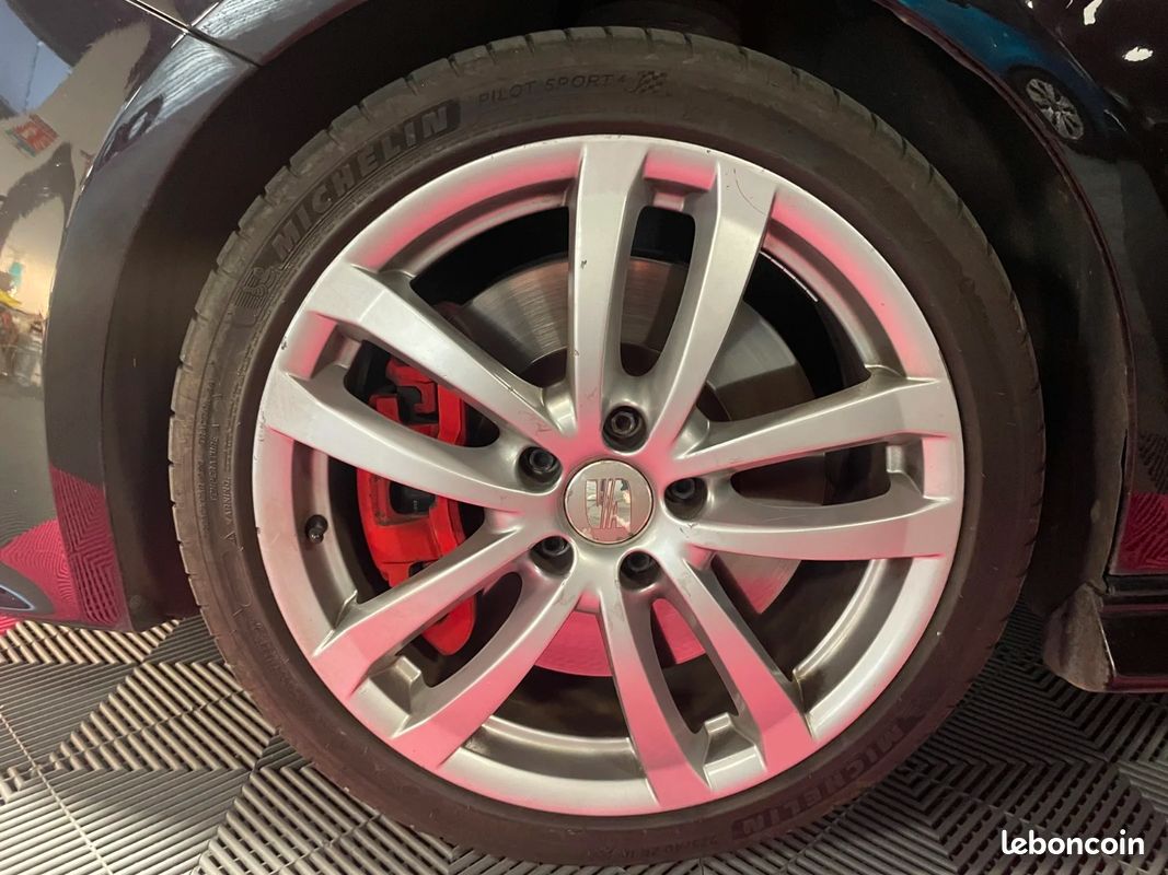 SEAT LEON 2.0 TFSI 240 Cupra TOIT OUVRANT (image 24)
