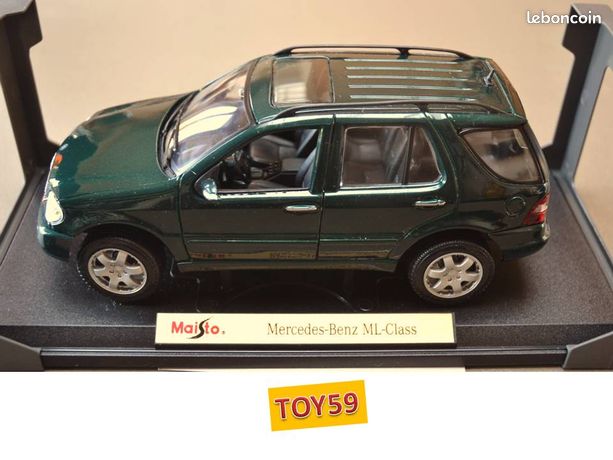 Mercedes A-Class W168 Light Blue Maisto 1/18