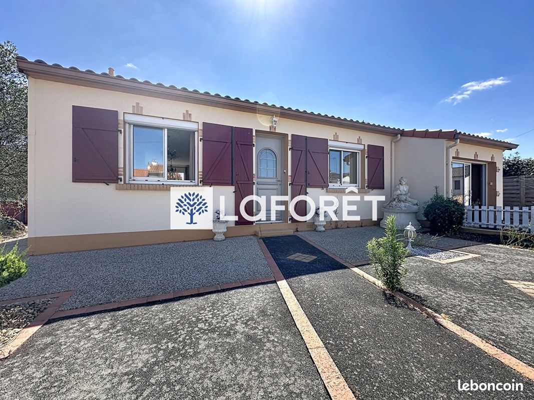 Maison 3 pièces 88 m² · à Saint-Pierre-des-Échaubrognes · 88 m² · 170 000 €