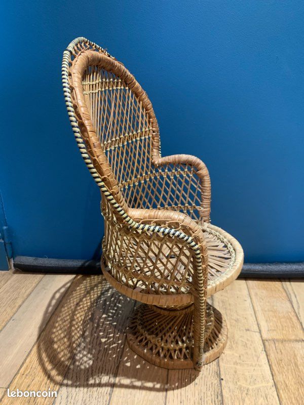 Chaise en rotin pour poupée (image 3)