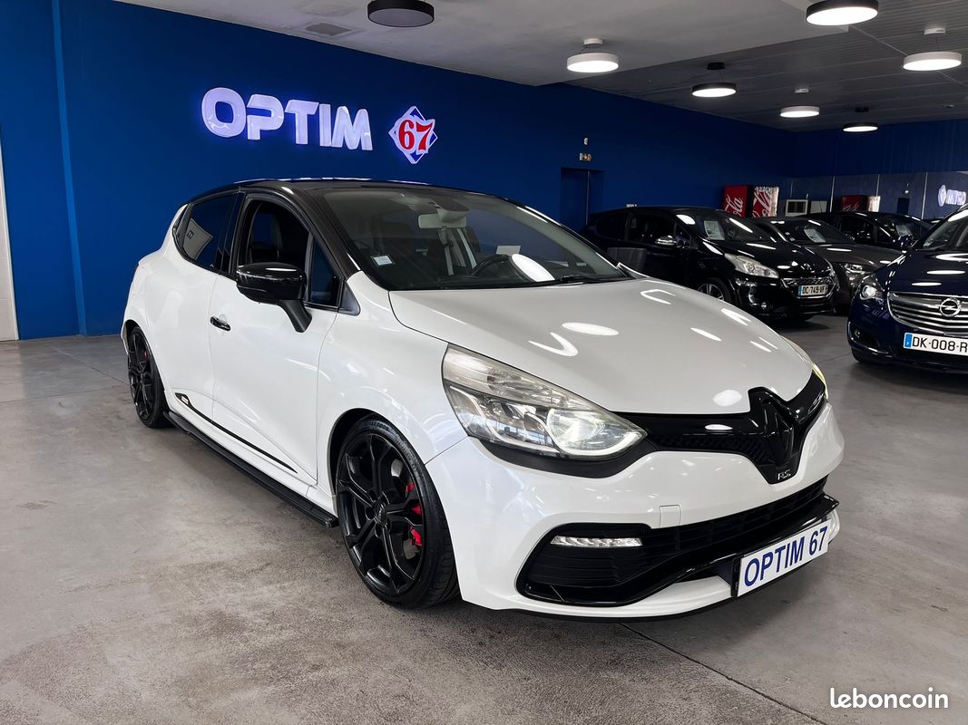 Renault clio4 1.6l 200cv rs monaco gp entretien a jour garantie 1an (image 1)