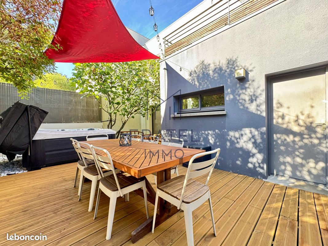 Maison 5 pièces 103 m² · à Juvignac · 103 m² · 400 000 €