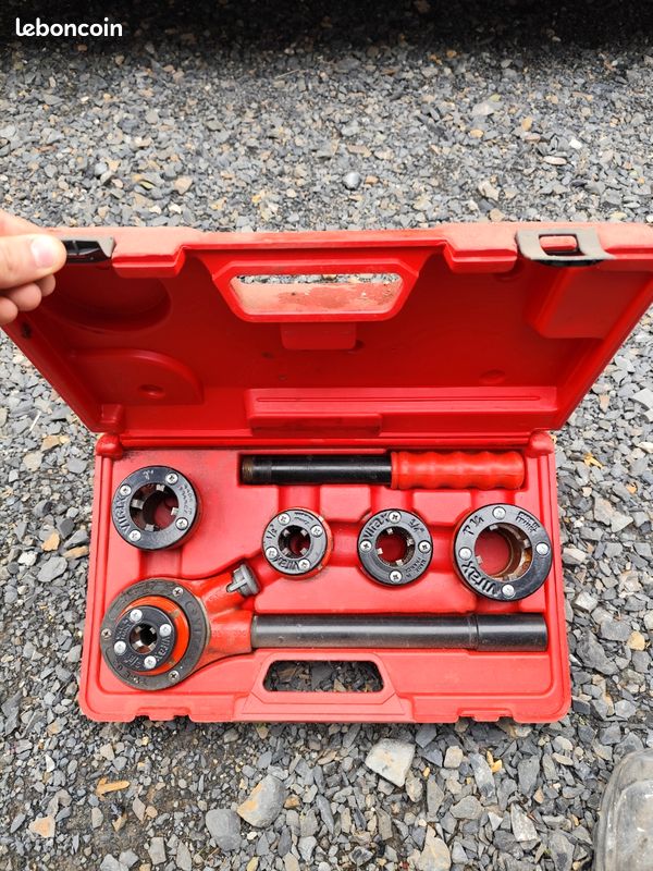Coffret Filières de plombier à Tête interchangeable Taraud Coupe-tube