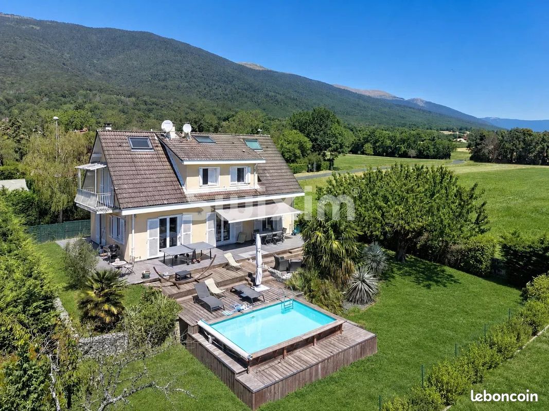 Maison 6 pièces 180 m² · à Sergy · 180 m² · 795 000 €