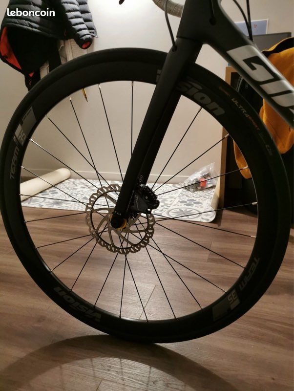 Giant TCR Advanced Disc 2021 – Ultegra – carbone – état neuf (image 6)