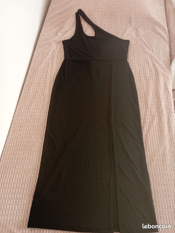 Robe de soirée noire neuve (image 1)