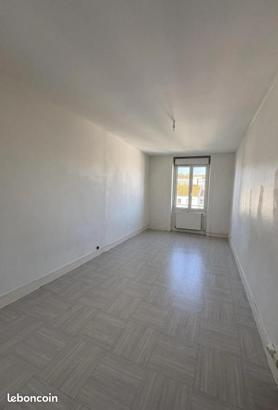 Appartement 3 pièces 63 m² · à Saint-Étienne · 63 m² · 500 €/mois