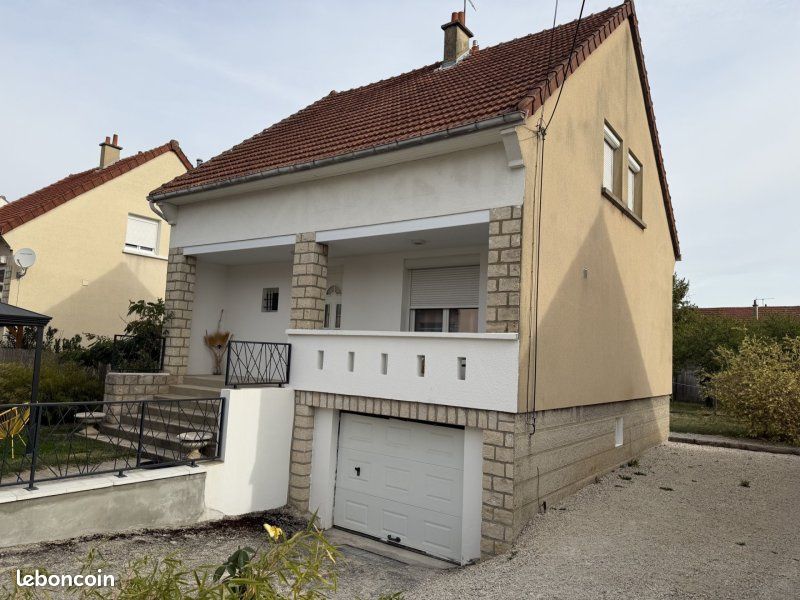 Maison 4 pièces 81 m² · à Saint-André-les-Vergers · 81 m² · 1 320 €/mois