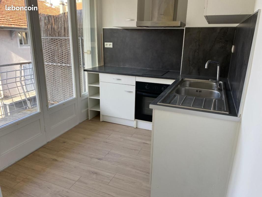 Appartement 2 pièces 39 m² · à Aubenas · 39 m² · 523 €/mois