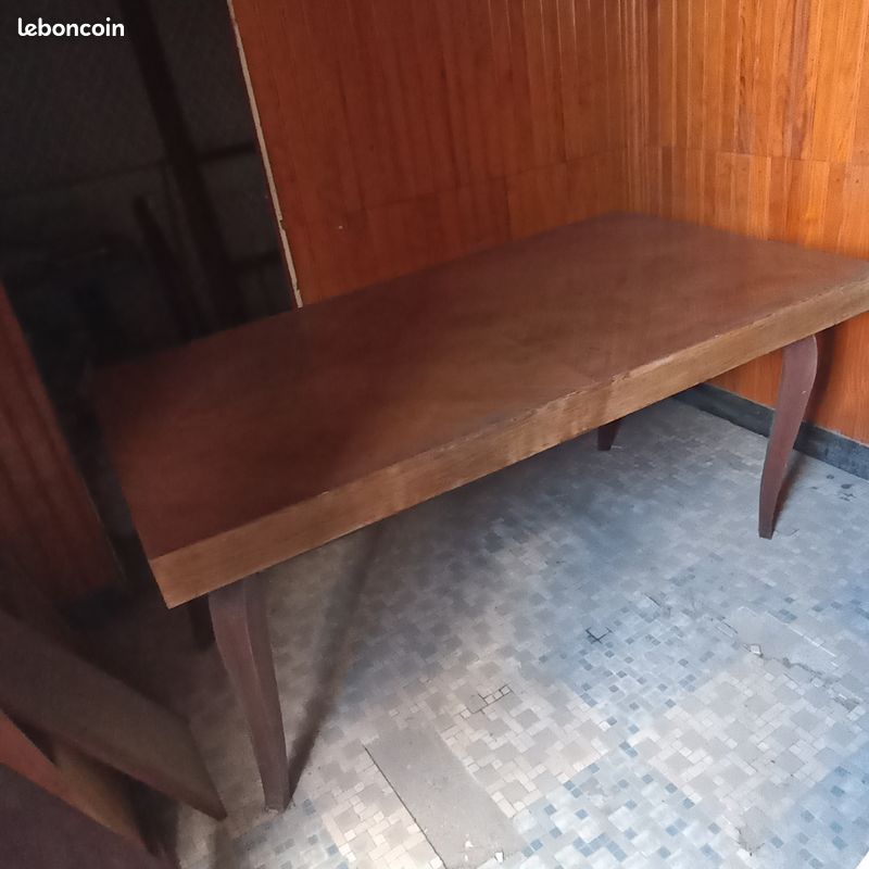 Très grande table en bois massif avec rallonges des années 70 (image 4)