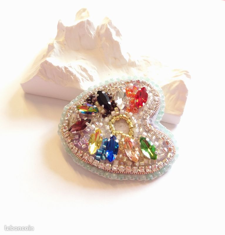 Broche. Fait main (image 4)