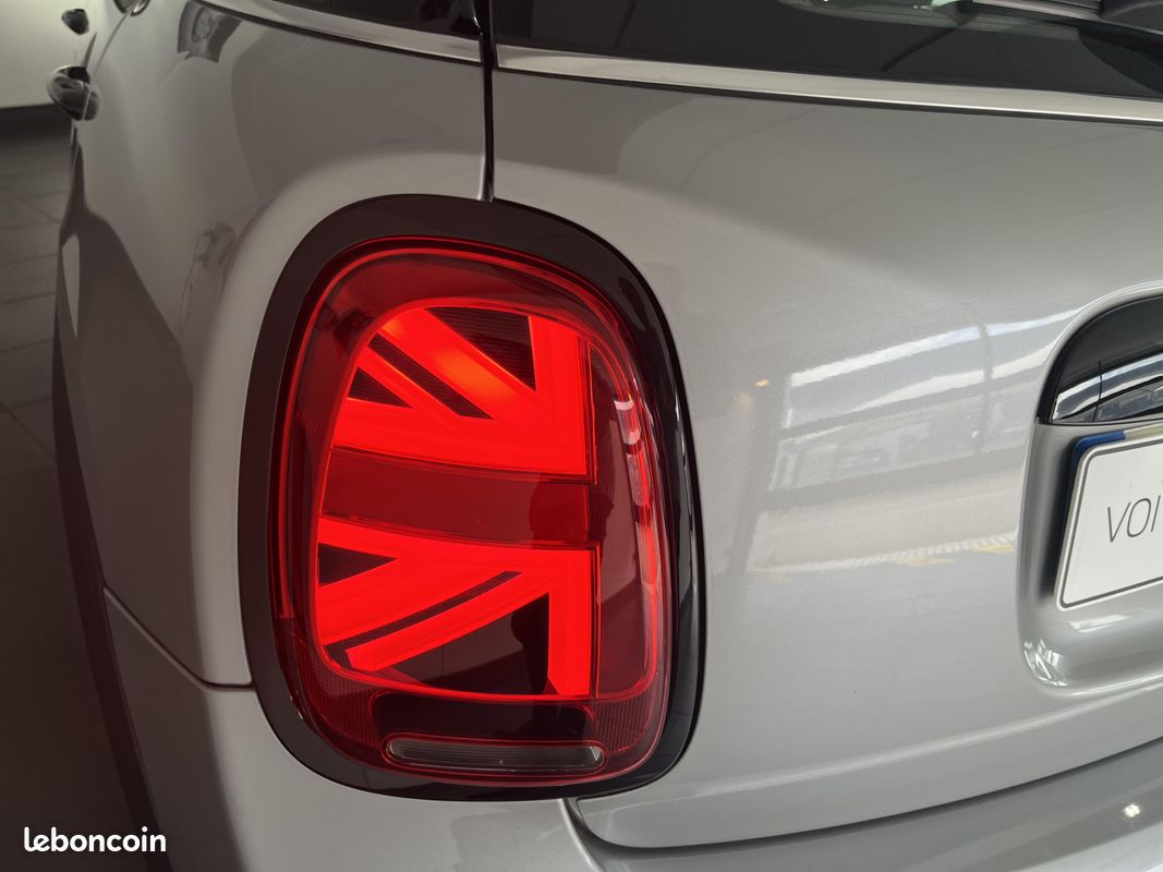 MINI Hatch 5 Portes Cooper 136 ch DKG7 Edition Premium Plus (image 5)