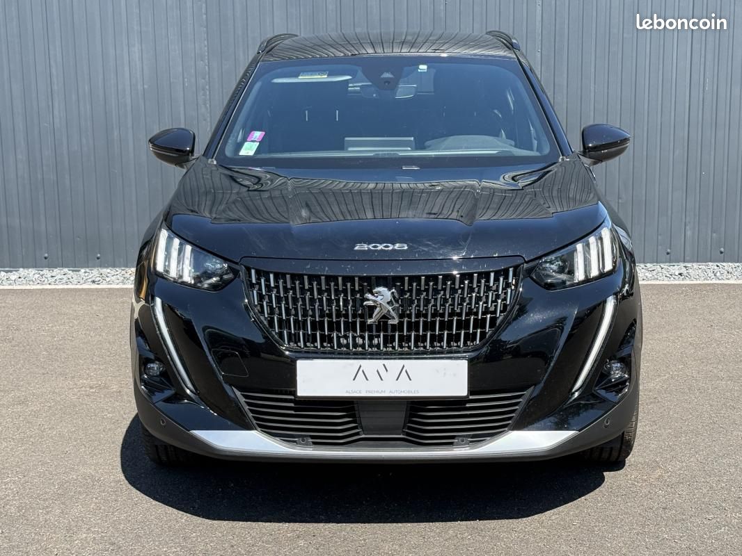 Peugeot 2008 II (2) 1.5 BLUEHDI 130 S&S GT EAT8 (image 2)